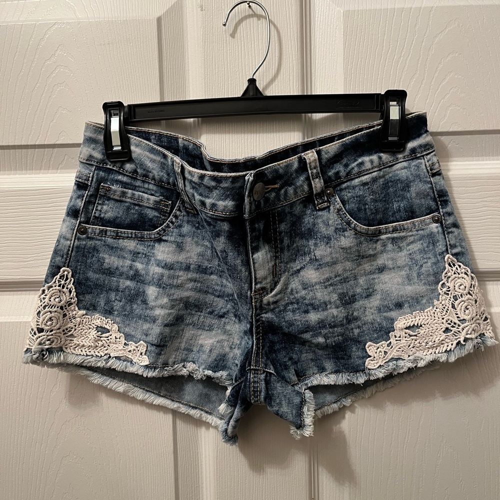Thread Market denim shorts with crochet trim